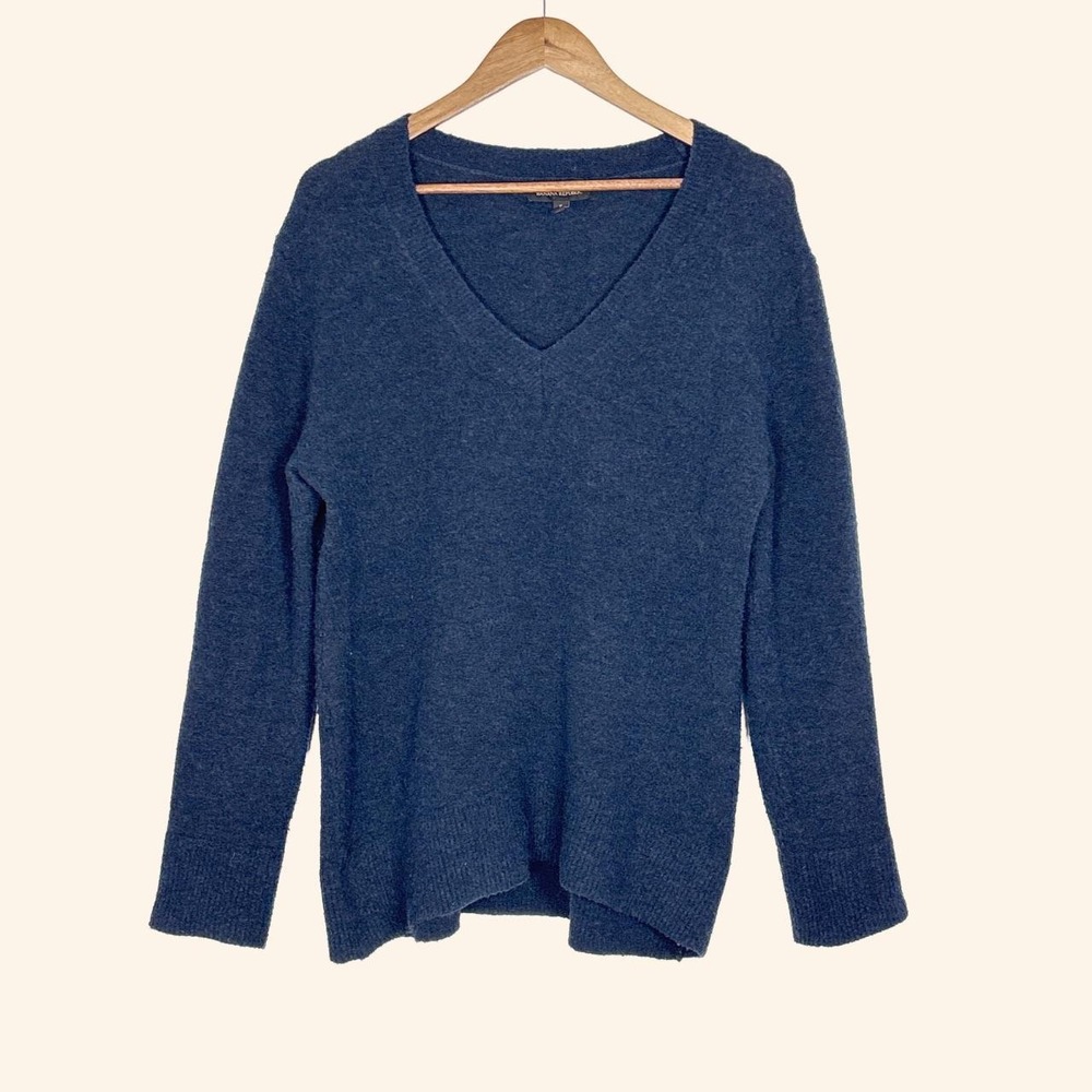 Banana Republic Navy Merino Wool Alpaca V-Neck Sweater - Size S